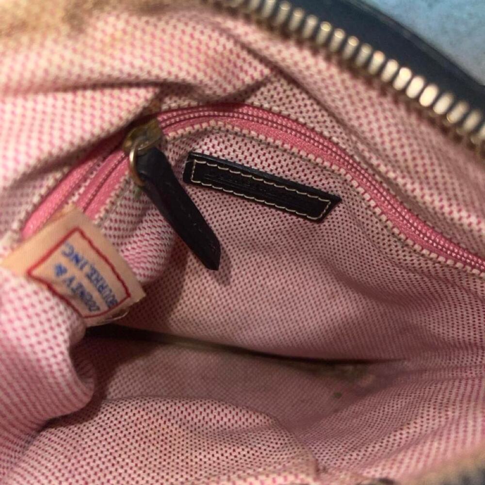 Dooney Bourke Signature Monogram - Picture 4 of 4